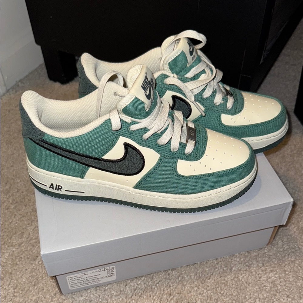 Nike Kids' Green and Cream Low-Top Sneakers with Black Swoosh
